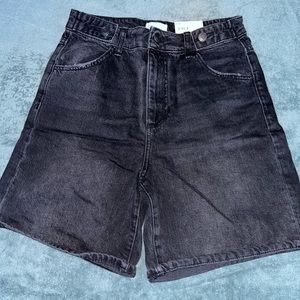 90’s style shorts